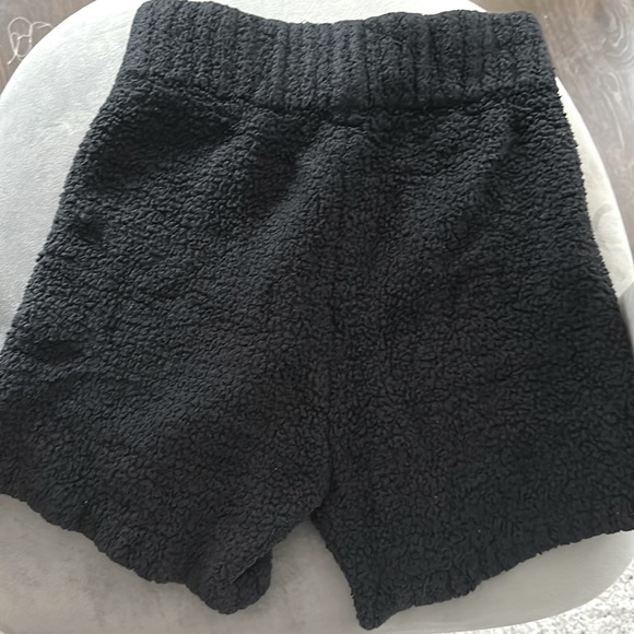 SKIMS Black Cozy Knit Shorts - size S-M - Picture 6 of 7